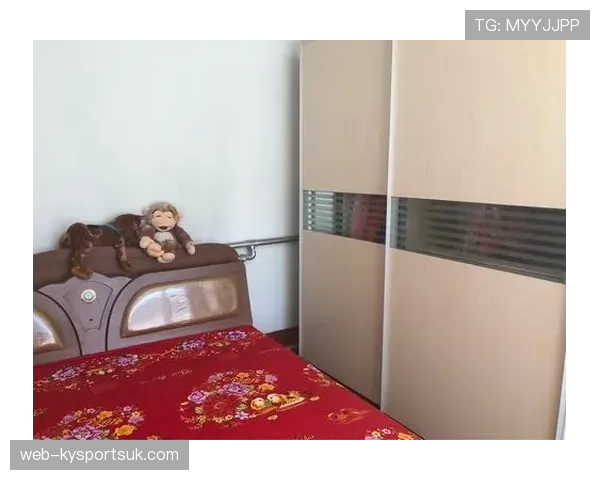 朱雪莹家里镜子比我家房子还大